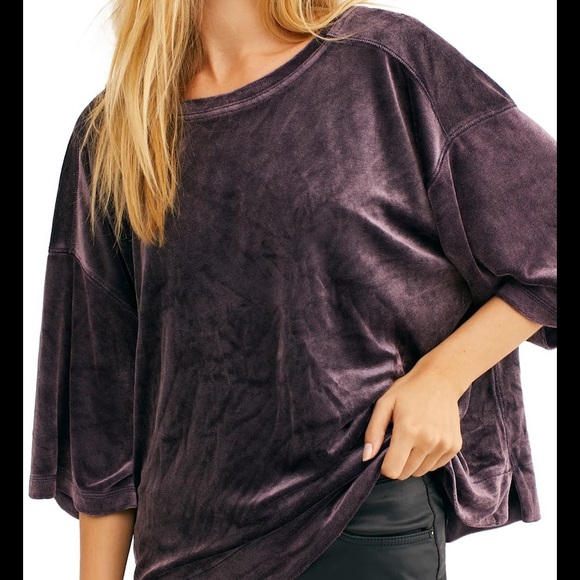 Free People Tops - Navy Free people Valerie velour top 🔮